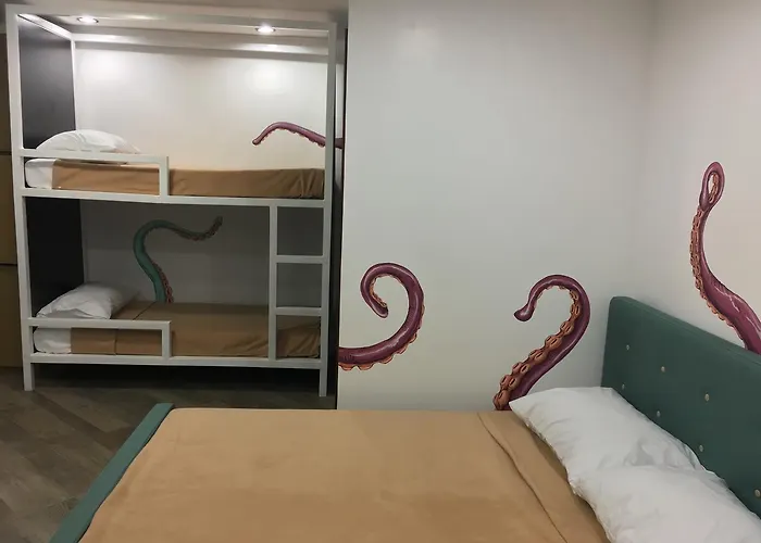 1521 Hostel
