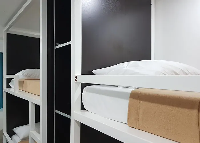 1521 Hostel Lapu-Lapu City