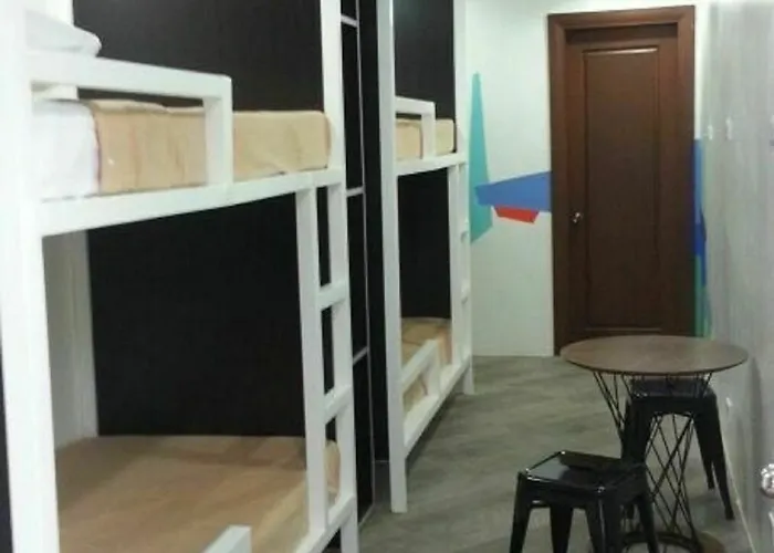 1521 Hostel *